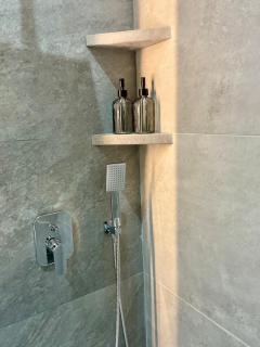 Charming studio no windows near Panormou metro - Athen - 9