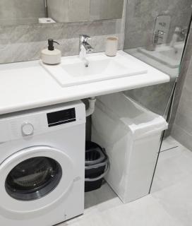 Charming studio no windows near Panormou metro - Athen - 8
