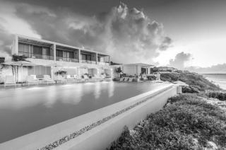 Stunning beachfront apartment - Turtle Cove - 6