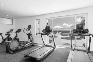 Stunning beachfront apartment - Turtle Cove - 4