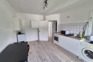 L21-Apartment Mönchengladbach, 1 Zimmer, 3 Betten, Standardisierte Ausstattung, ideal für Reisende, Pendler, Familien - Mönchengladbach - 0