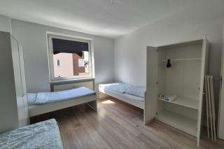 L21-Apartment Mönchengladbach, 1 Zimmer, 3 Betten, Standardisierte Ausstattung, ideal für Reisende, Pendler, Familien - Mönchengladbach - 6