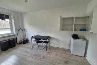L21-Apartment Mönchengladbach, 1 Zimmer, 3 Betten, Standardisierte Ausstattung, ideal für Reisende, Pendler, Familien - Mönchengladbach - 5