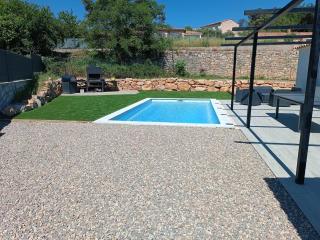 Villa avec piscine et terrain de pétanque - 4