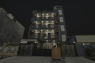 Hotel O Noida premium inn - Noida - 0