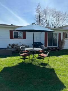 Serene 3-Bdrm Lakehouse - 9