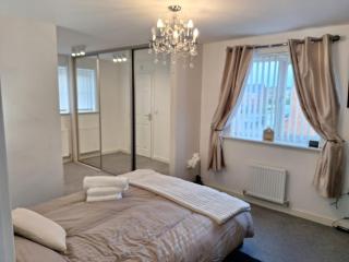 Lavish Lodge - Perfect for couples, families and contractors! - Wakefield - 2