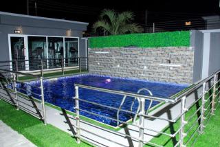 Pearls End Apartments - 3