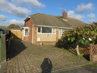 Bungalow - Contractors Welcome - Farnborough - 7
