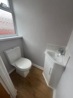 Bungalow - Contractors Welcome - Farnborough - 6