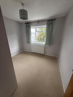 Bungalow - Contractors Welcome - Farnborough - 5