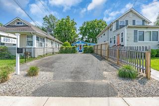 Bungalow Blue in Bradley Park - 8