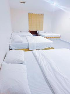 Family room with private bathroom - Kuala Terengganu - 9