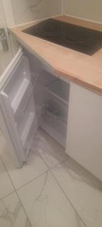 Modern Studio Flat Dagenham Heathway - Dagenham - 0