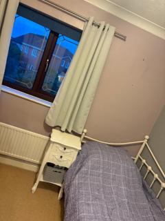 Single Room - Moffat - 6