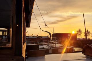 Charmante kapiteinshut op historisch schip De Hoop - Amsterdam - 5