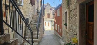 Heritage Stone Wall - Split - 7