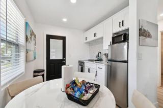 Lujo at Treasure Island Unit 1 - St Pete Beach - 4