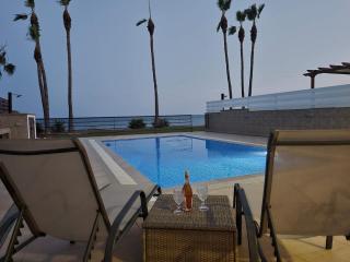 Amazing frontline beach villa - Larnaca - 8