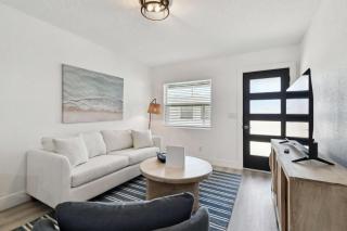 Newly Renovated Treasure Island Getaway - 9