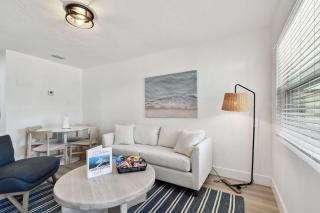 Newly Renovated Treasure Island Getaway - 0