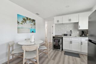 Lujo at Treasure Island Unit 8 - St Pete Beach - 4