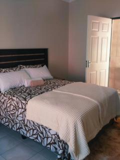 Rasesa Guesthouse Block V - Soshanguve - 2