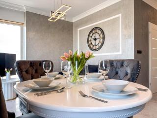 URBAN APARTMENTS GLOBAL SKYLINE, 15th Floor No 23, Free Garage, Self Check-in, No Deposit - Kattowitz - 6