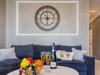 URBAN APARTMENTS GLOBAL SKYLINE, 15th Floor No 23, Free Garage, Self Check-in, No Deposit - Kattowitz - 2