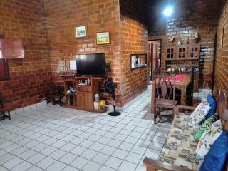 Casa de frente para a piscina - 1