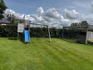 Nice cottage, great view, free parking - Väröbacka - 8