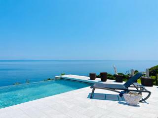 Villa prestige au bord de l'eau- Pietracorbara - Pietracorbara - 7