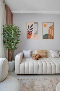 Dubai Marina Promenade 1BR Apartment with Pool near JBR - 7