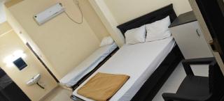 R K Lodge & Mini Function Hall - - 8