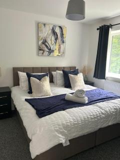 Spacious 4BR House with Backyard in Saint Helens - Saint Helens - 0