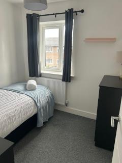 Spacious 4BR House with Backyard in Saint Helens - Saint Helens - 6