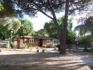 Chalet plein de charme au calme près de st tropez - Gassin - 0