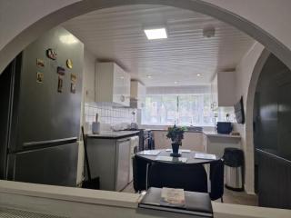 Kate House - Milton Keynes - 1