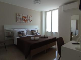 Verga 29 House - Catania - 8