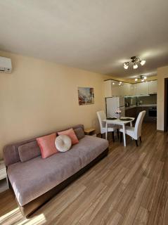 Apartments Near The Sea - Primorsko - 0