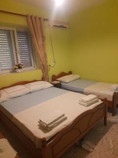 Flor Apartament - Saranda - 8