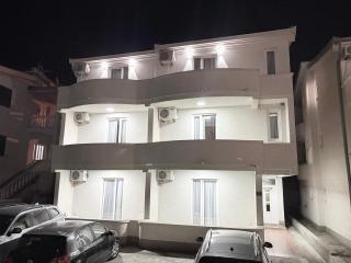 Dino Apartments Dobre Vode - Bar - 1