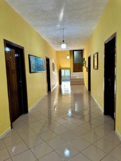H&A Guest House - Golem - 6