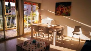 54m2, clim, T2, centre BANDOL, terrasse, TOUT A PIED - 0