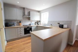 Luxury Riverside Living - Morton - 1
