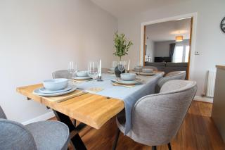 Luxury Riverside Living - 6