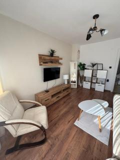 White House Apartments - Boho - 8