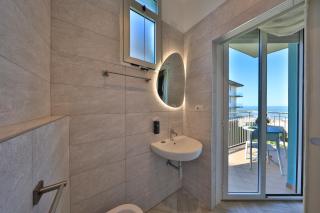 Art Hotel La Perla - Bellaria-Igea Marina - 2