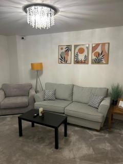 3BR House in Newton-Le-Willows - Sleeps 6 - - 9