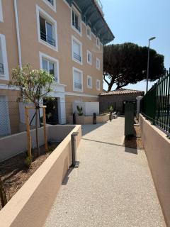 Le Bougainvillier - 7